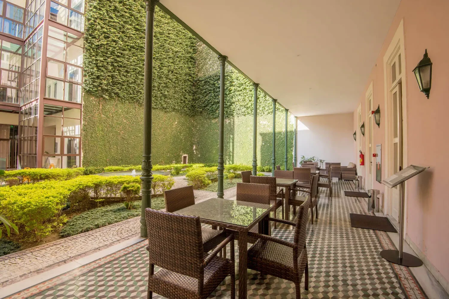 Day Use in Lapa - Pool & View of the Arches - Image